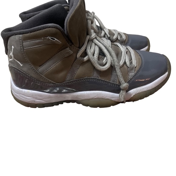 Nike Jordan 11 Cool Gray Size 6Y Retro 2021 GS - Picture 3 of 9